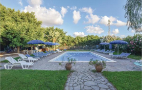 Nice home in Campofelice di Roccell w/ Outdoor swimming pool and 2 Bedrooms